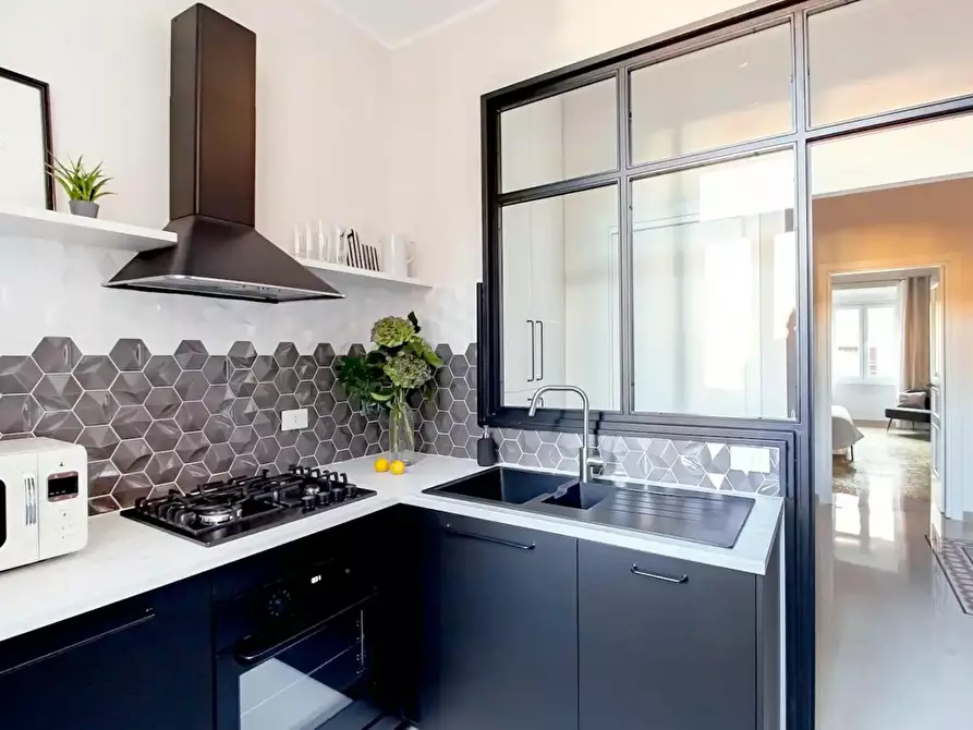 Immagine 6 di Appartamento in affitto  in Via Michelangelo Buonarroti a Roma