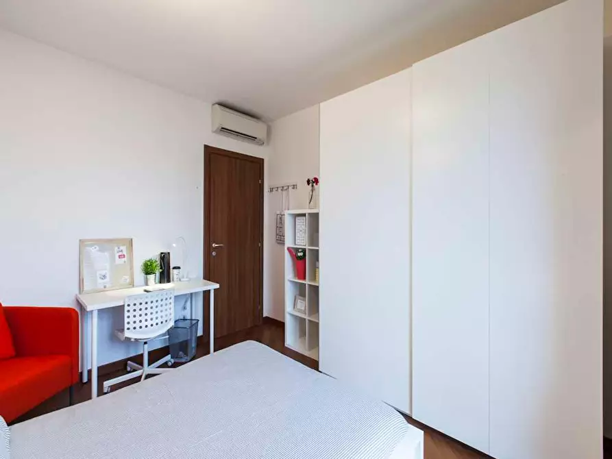 Immagine 4 di Camera in affitto  in Via Privata San Martiniano a Milano