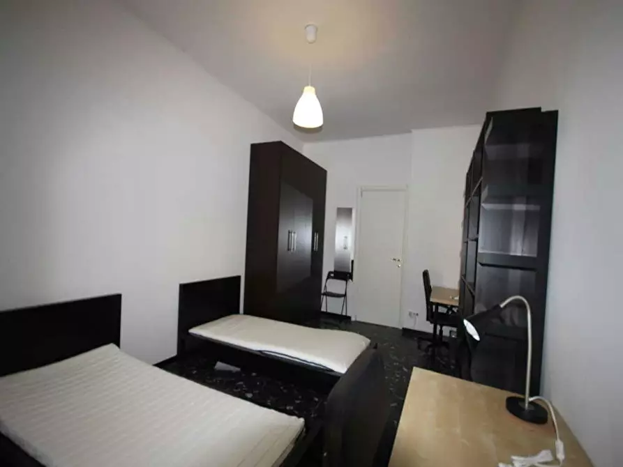 Immagine 5 di Camera in affitto  in Largo Giovanni Battista Scalabrini a Milano