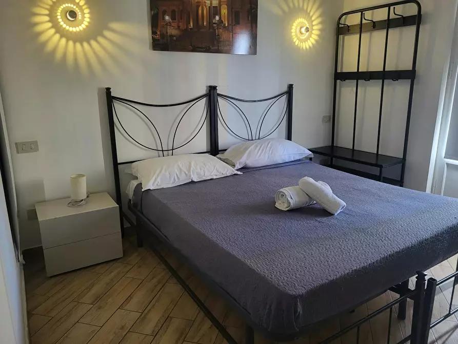 Immagine 10 di Camera in affitto  in Via Gian Filippo Ingrassia a Palermo