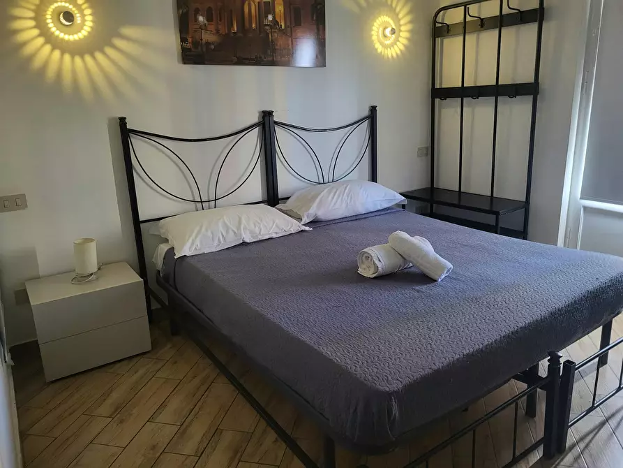 Immagine 9 di Camera in affitto  in Via Gian Filippo Ingrassia a Palermo