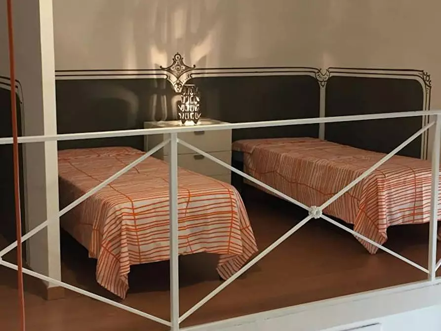 Immagine 10 di Appartamento in affitto  in Vico Santa Caterina a Formiello a Napoli