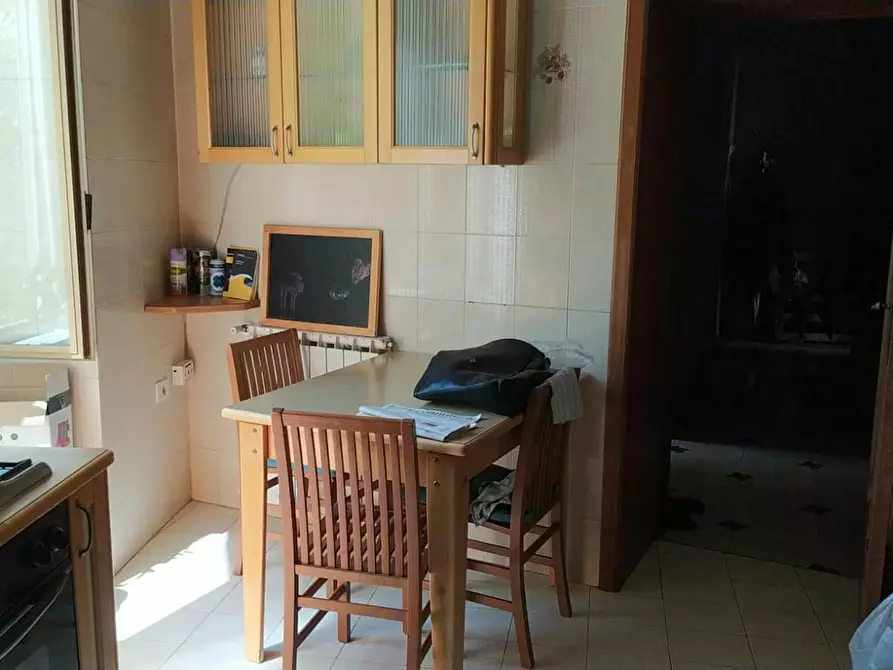 Immagine 9 di Camera in affitto  in Via Montesilvano a Napoli