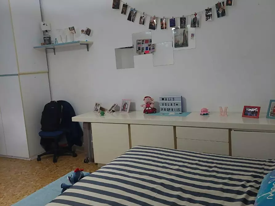 Immagine 6 di Camera in affitto  in Vico Primo Portapiccola a Montecalvario a Napoli