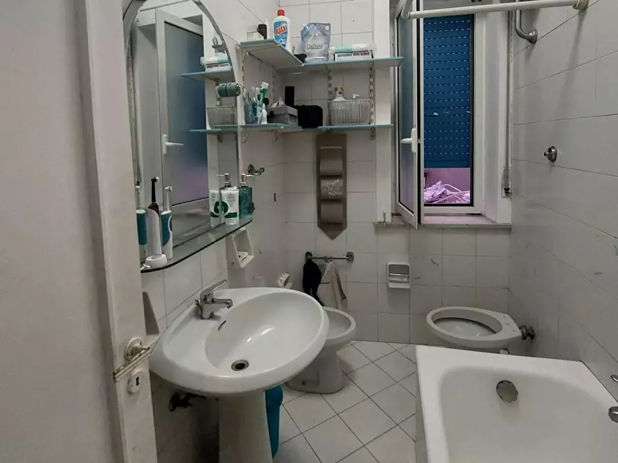 Immagine 9 di Camera in affitto  in Vico Primo Portapiccola a Montecalvario a Napoli