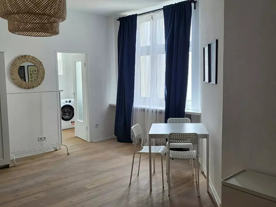 Immagine 2 di Appartamento in affitto  in Reuterstraße a Berlin