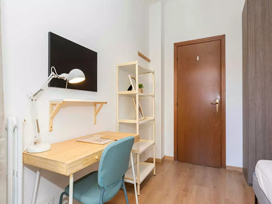 Immagine 9 di Camera in affitto  in Via Giuseppe Regaldi a Milano