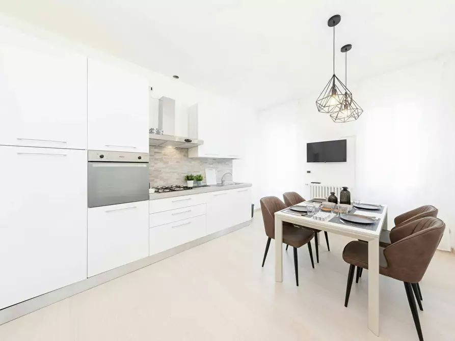 Immagine 9 di Camera in affitto  in Via Giosuè Carducci a Venezia