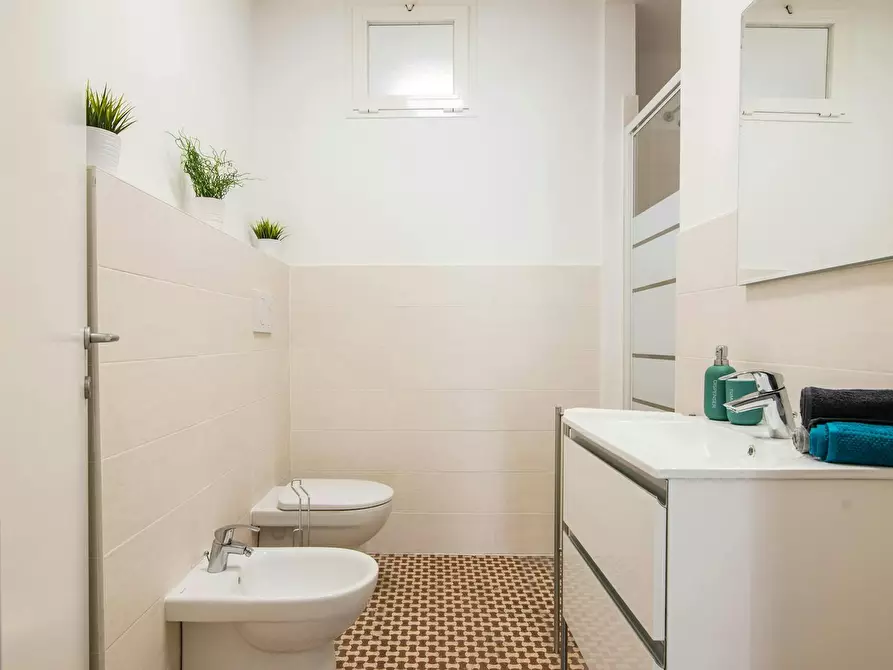 Immagine 9 di Camera in affitto  in Via Giosuè Carducci a Venezia