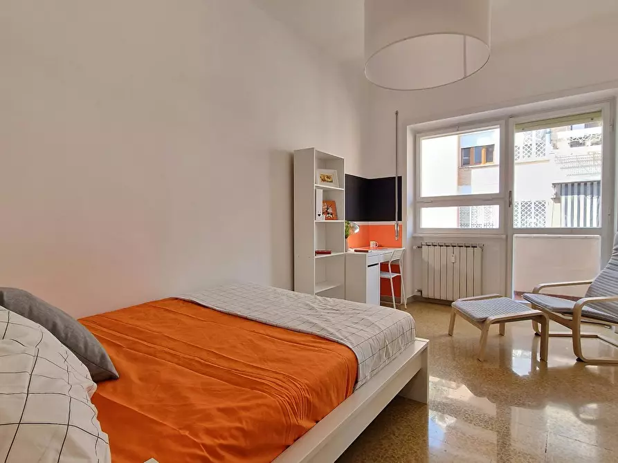 Immagine 2 di Camera in affitto  in Lungotevere di Pietra Papa a Roma