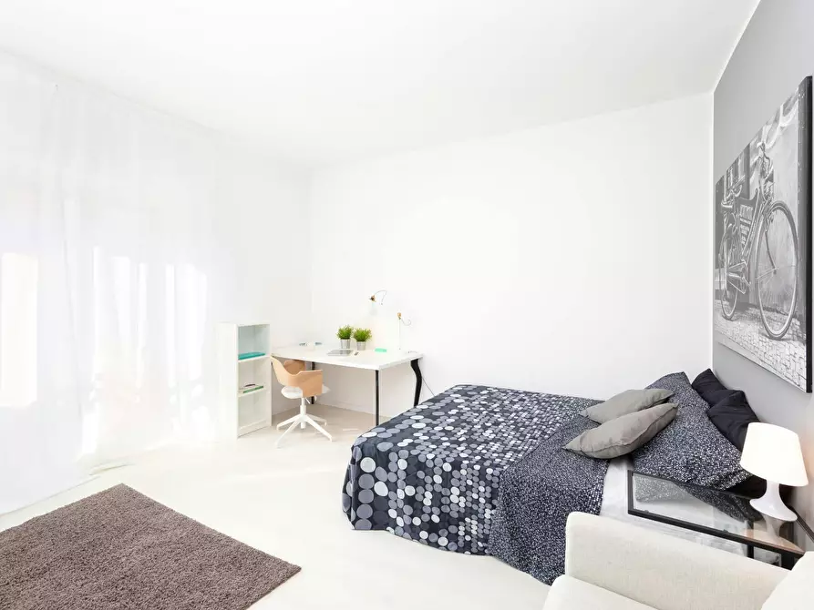 Immagine 3 di Camera in affitto  in Via Milano a Venezia