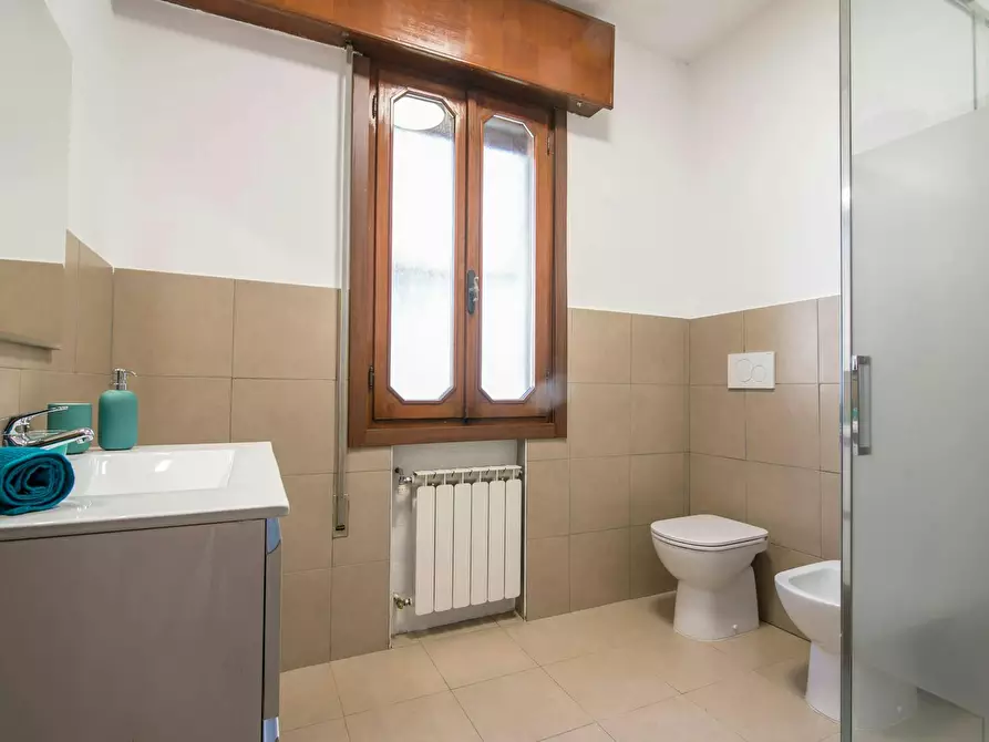 Immagine 8 di Camera in affitto  in Via Silvio Trentin a Venezia