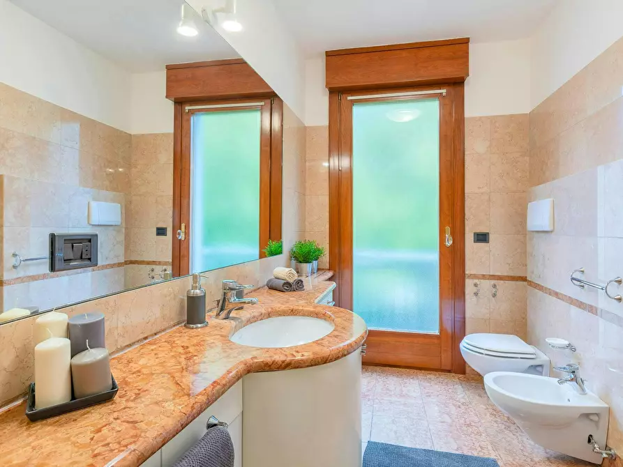 Immagine 6 di Camera in affitto  in Via Torquato Tasso a Venezia