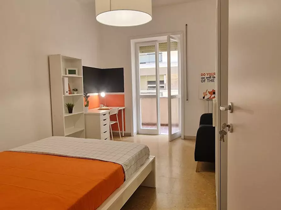 Immagine 4 di Camera in affitto  in Lungotevere di Pietra Papa a Roma