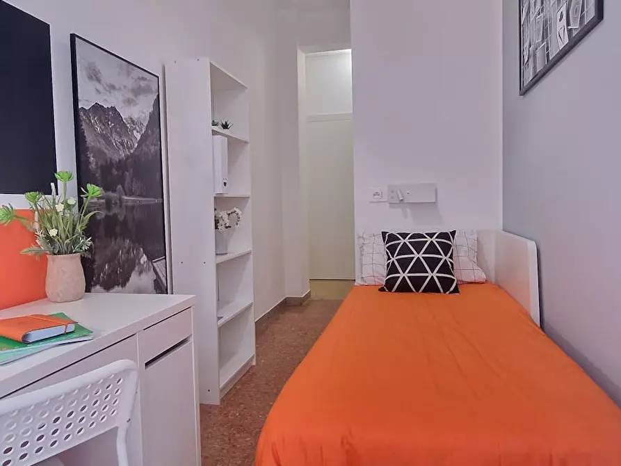 Immagine 5 di Camera in affitto  in Lungotevere di Pietra Papa a Roma