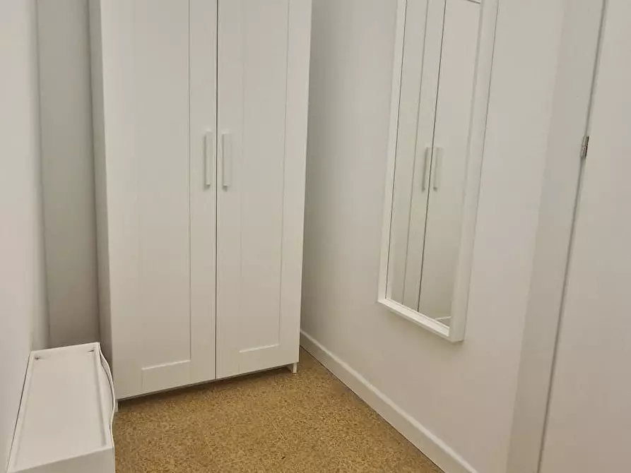 Immagine 7 di Camera in affitto  in Lungotevere di Pietra Papa a Roma