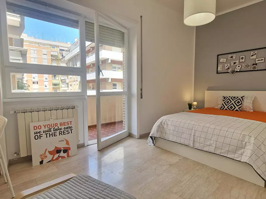 Immagine 2 di Camera in affitto  in Lungotevere di Pietra Papa a Roma