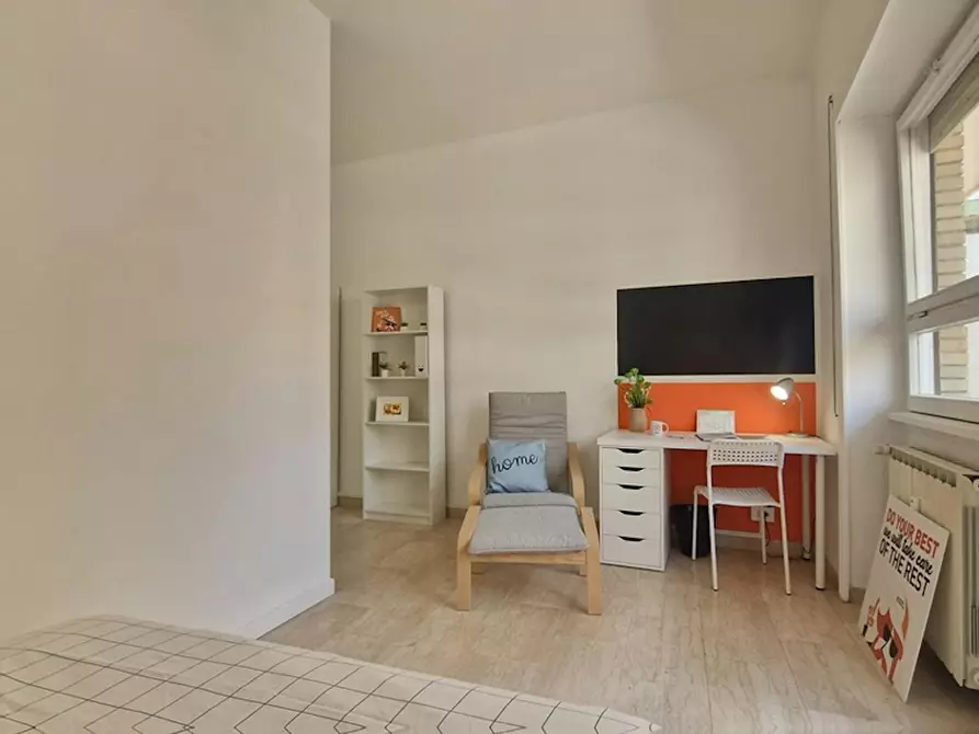 Immagine 5 di Camera in affitto  in Lungotevere di Pietra Papa a Roma