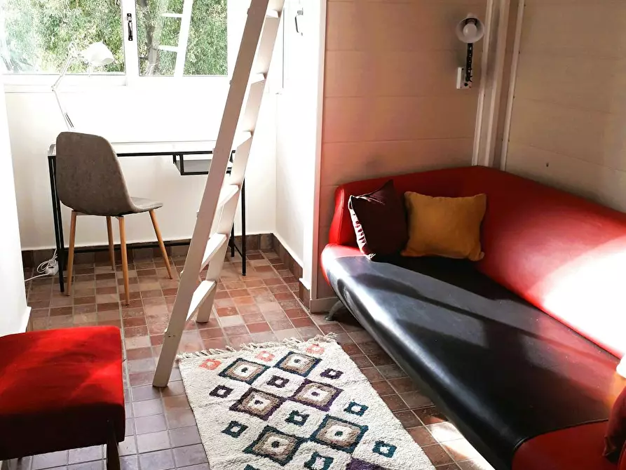 Immagine 4 di Appartamento in affitto  in Carrer de la Miraculosa a Valencia