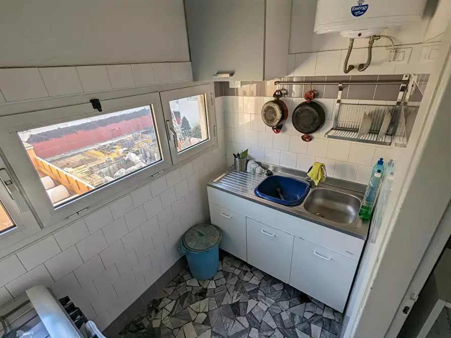 Immagine 6 di Camera condivisa in affitto  in Via Valtellina a Milano