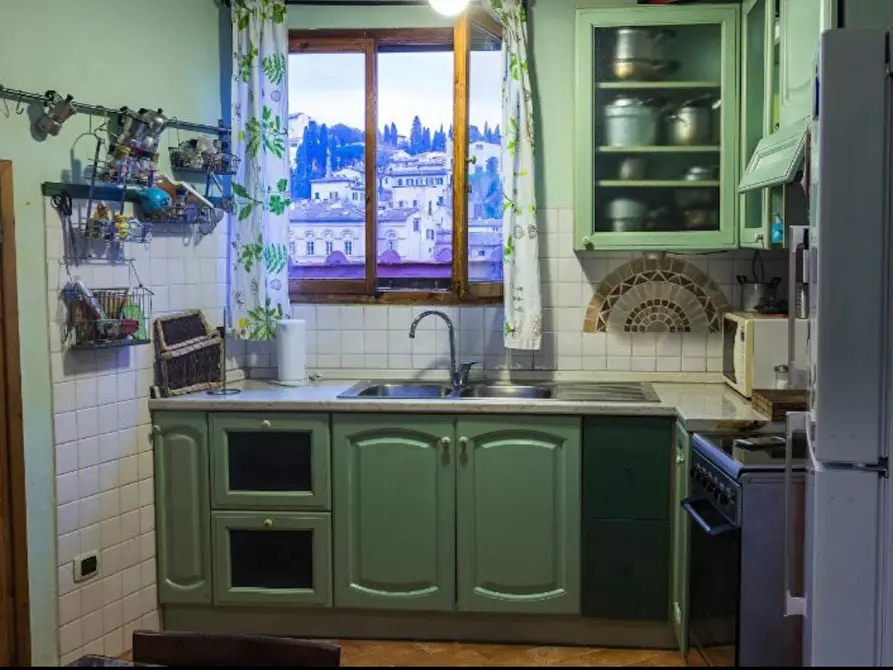 Immagine 6 di Camera in affitto  in Via dei Castellani a Firenze