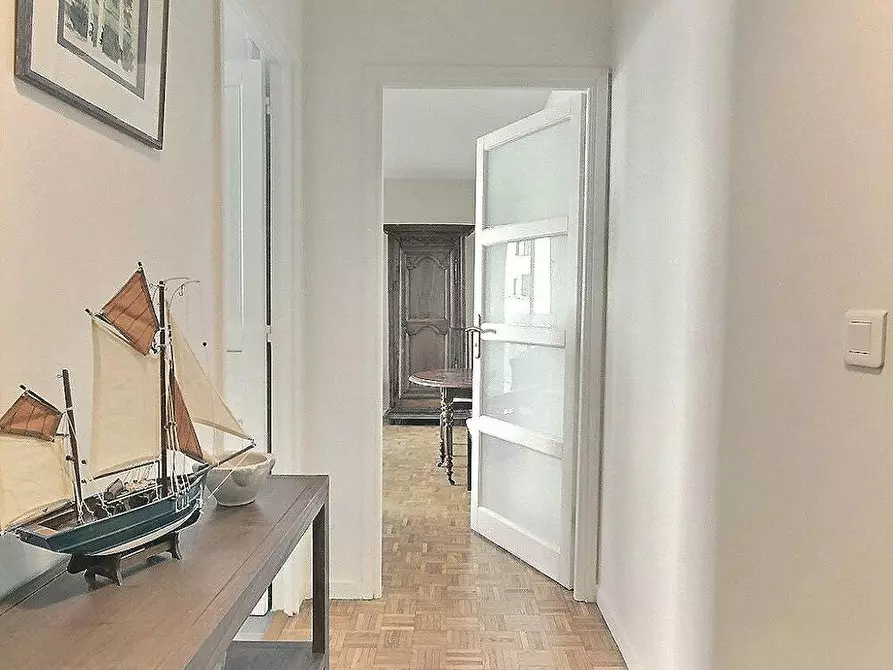 Immagine 3 di Appartamento in affitto  in Rue Saint Charles a Paris
