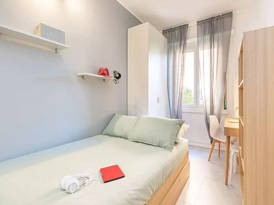 Immagine 2 di Camera in affitto  in Viale Monte Ceneri a Milano