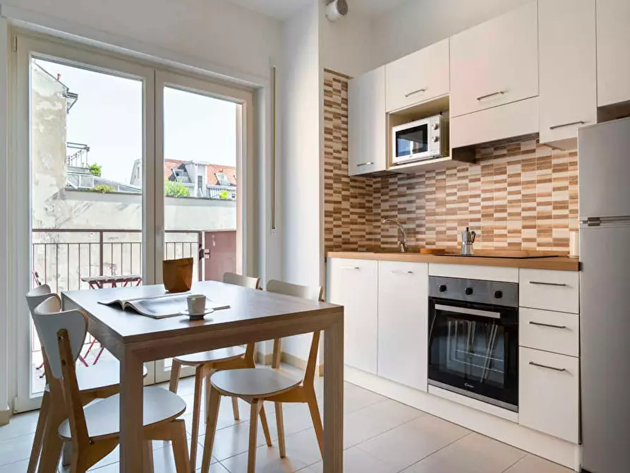 Immagine 5 di Appartamento in affitto  in Via Gardone a Milano