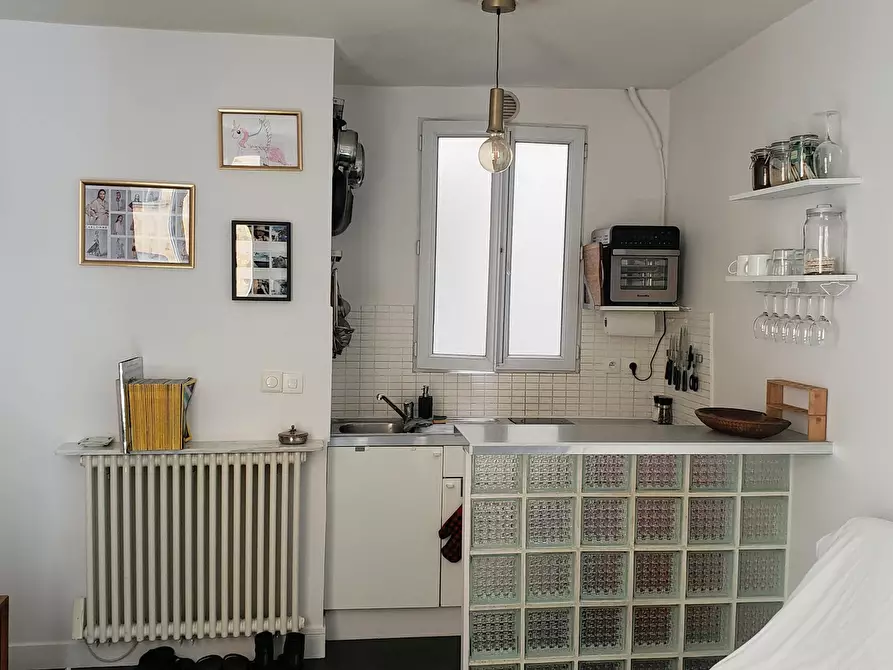 Immagine 2 di Appartamento in affitto  in Rue Caffarelli a Paris 03