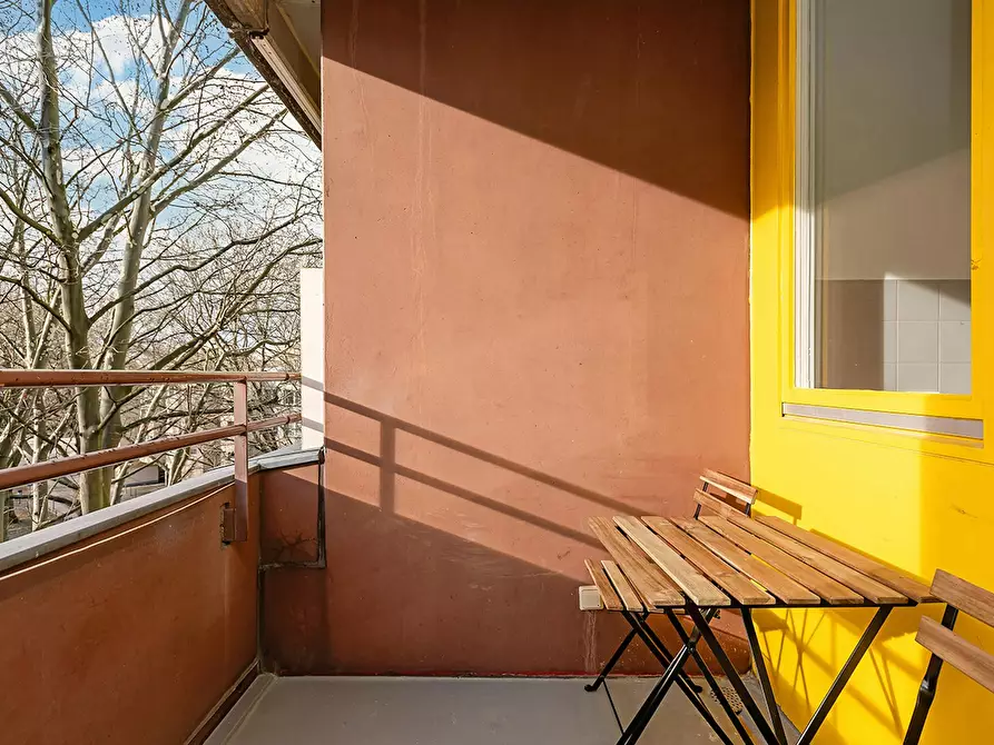 Immagine 3 di Appartamento in affitto  in Mehringplatz a Berlin Kreuzberg