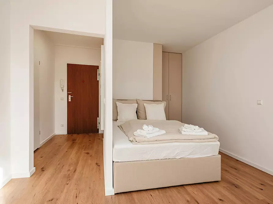 Immagine 2 di Appartamento in affitto  in Mehringplatz a Berlin Kreuzberg