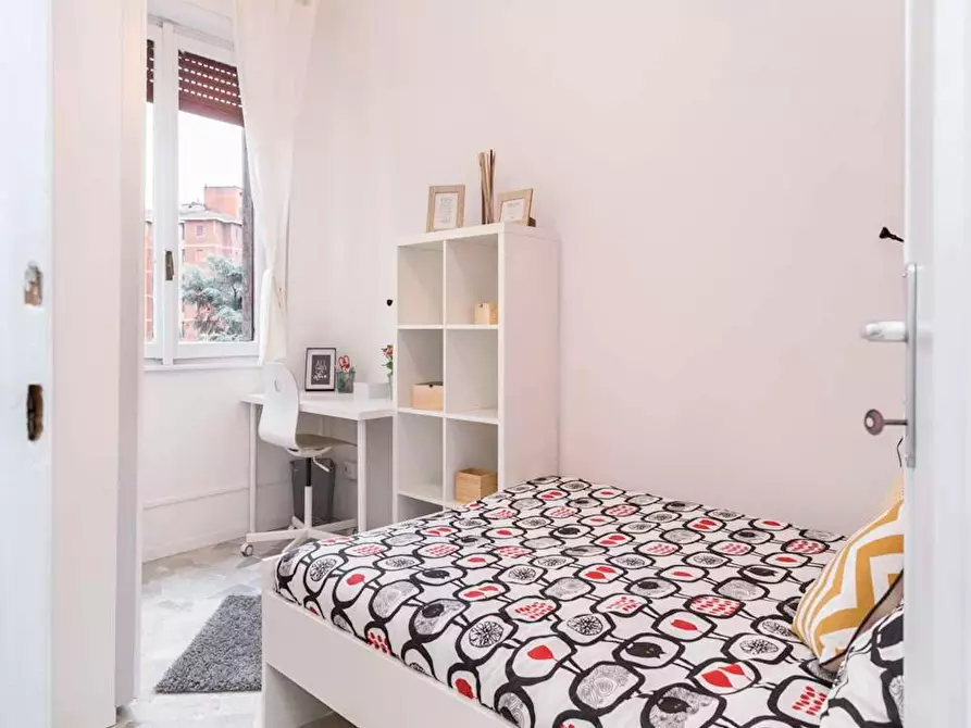 Immagine 3 di Camera in affitto  in Largo Cavalieri di Malta a Milano