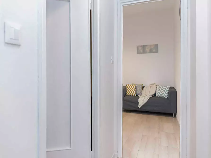 Immagine 10 di Camera in affitto  in Largo Cavalieri di Malta a Milano
