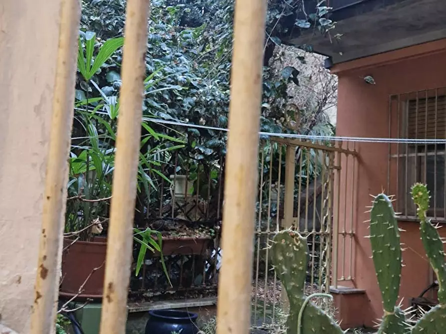 Immagine 8 di Camera in affitto  in Via Fondazza a Bologna