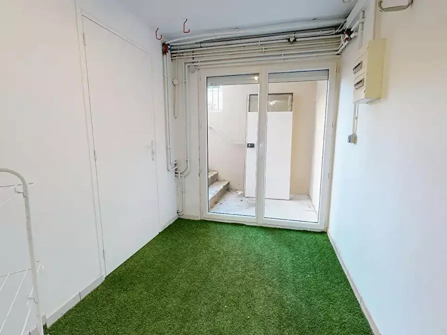 Immagine 8 di Camera in affitto  in Rue Ferrer a Oullins