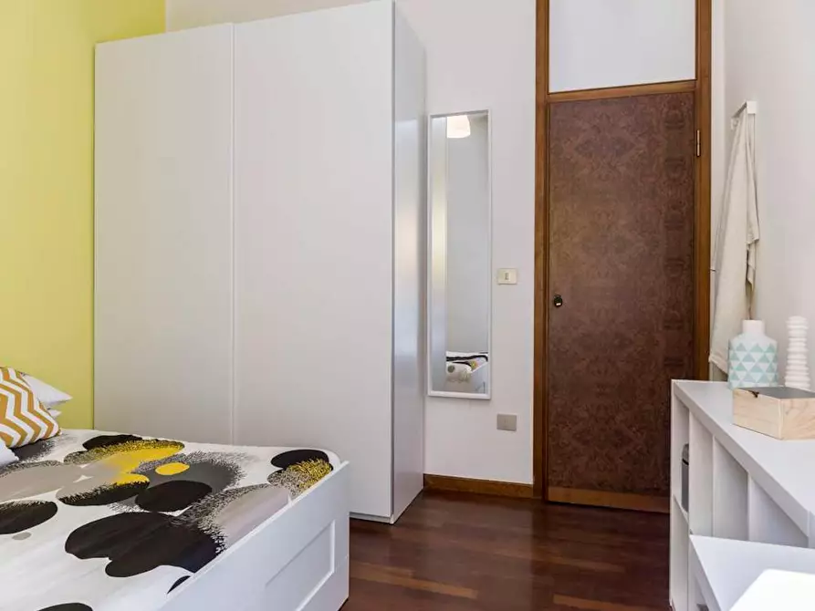 Immagine 5 di Camera in affitto  in Via Giuseppe Frua a Milano