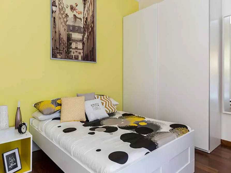 Immagine 1 di Camera in affitto  in Via Giuseppe Frua a Milano