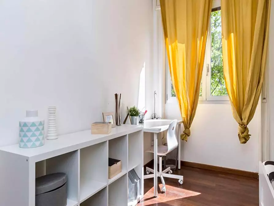 Immagine 3 di Camera in affitto  in Via Giuseppe Frua a Milano