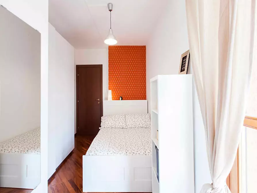 Immagine 3 di Camera in affitto  in Via Alessandro Astesani a Milano