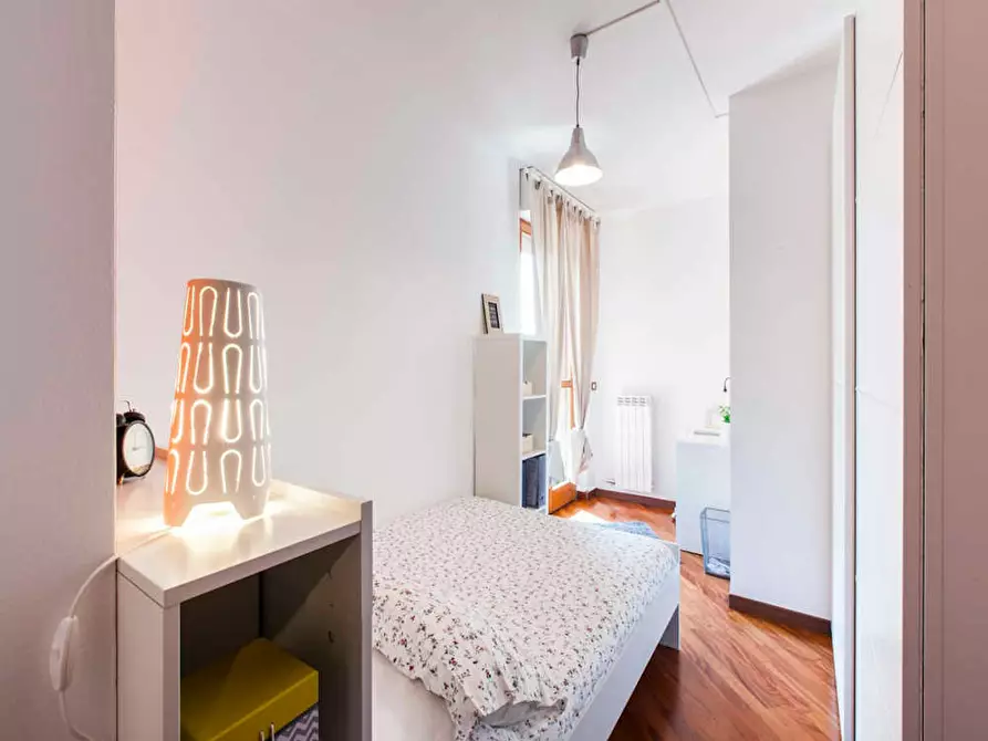 Immagine 4 di Camera in affitto  in Via Alessandro Astesani a Milano