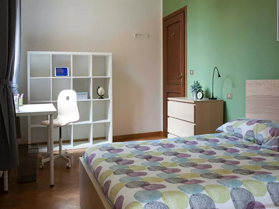 Immagine 5 di Camera in affitto  in Via Marsala a Bologna