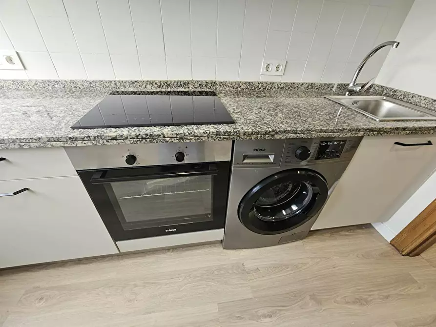 Immagine 10 di Camera in affitto  in Calle Costa Verde a Oviedo