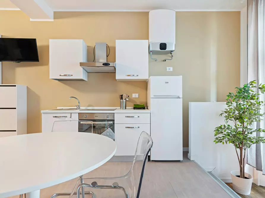 Immagine 6 di Appartamento in affitto  in Via Luciano Manara a Milano