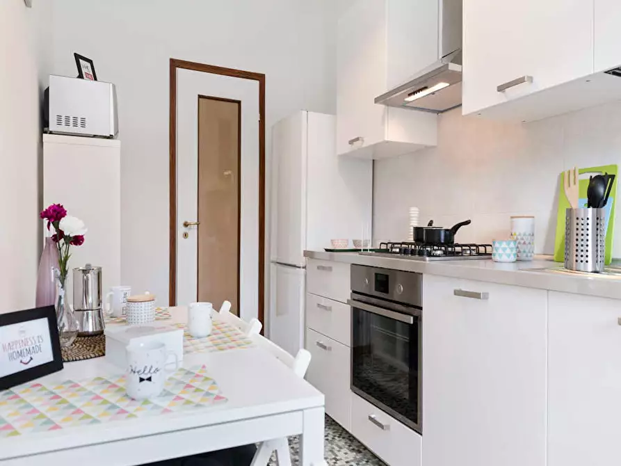 Immagine 9 di Camera in affitto  in Via dei Mandorli a Buccinasco