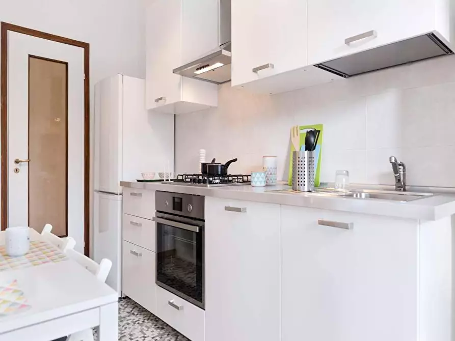 Immagine 8 di Camera in affitto  in Via dei Mandorli a Buccinasco