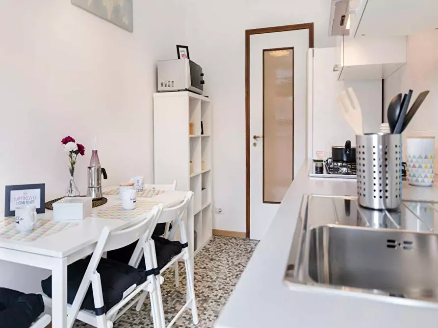 Immagine 8 di Camera in affitto  in Via dei Mandorli a Buccinasco