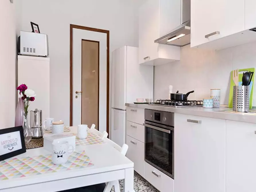 Immagine 10 di Camera in affitto  in Via dei Mandorli a Buccinasco