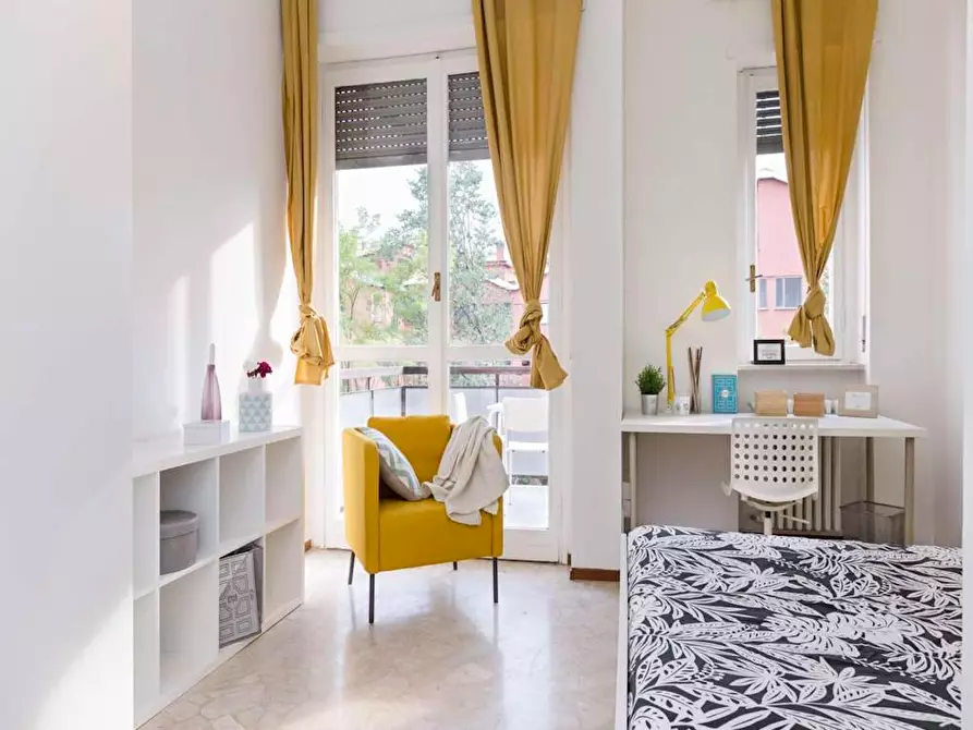 Immagine 6 di Camera in affitto  in Via dei Mandorli a Buccinasco