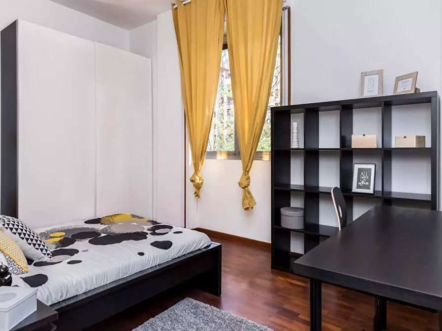 Immagine 5 di Camera in affitto  in Via Giuseppe Frua a Milano