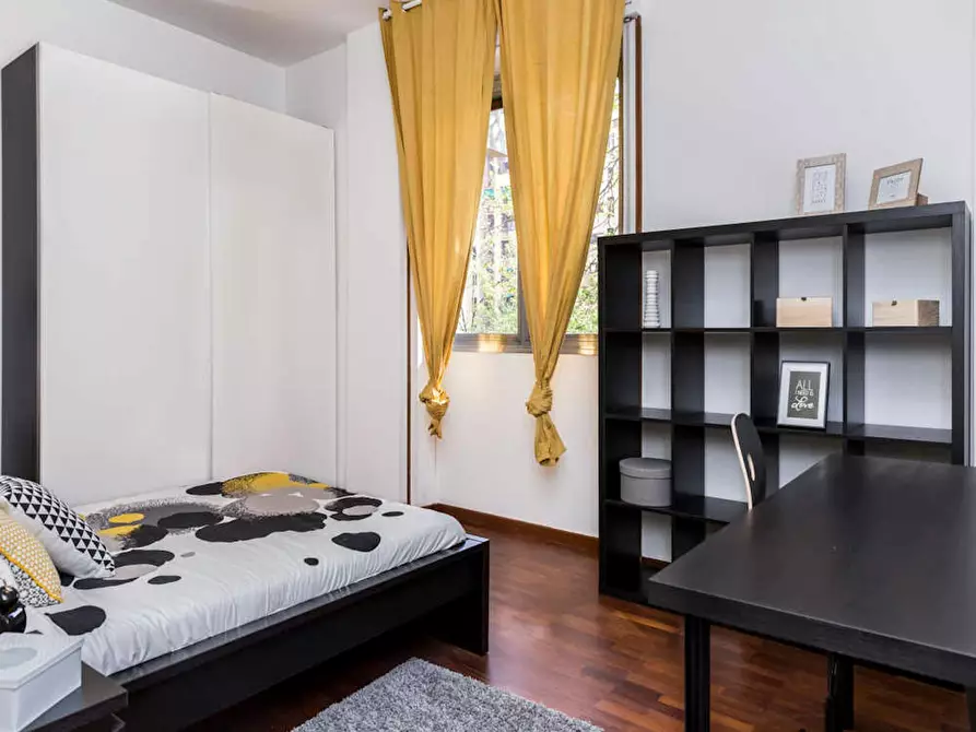 Immagine 5 di Camera in affitto  in Via Giuseppe Frua a Milano